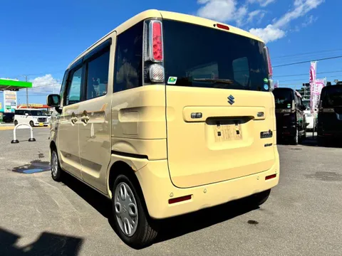 Suzuki Spacia