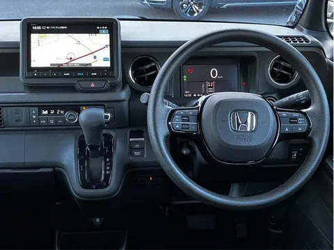 Honda N-BOX Custom