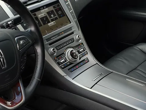 Lincoln MKZ