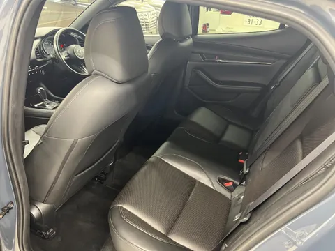 Mazda MAZDA3 Fastback