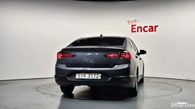 Hyundai Elantra (Avante)