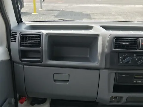 Mitsubishi Minicab Van