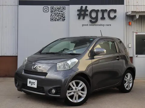 Toyota iQ