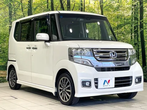 Honda N-BOX Custom