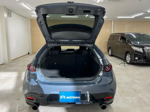 Mazda MAZDA3 Fastback