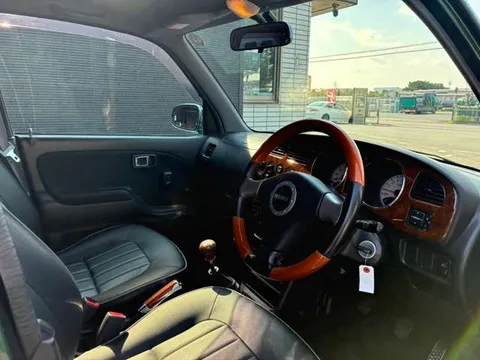 Daihatsu Mira Gino