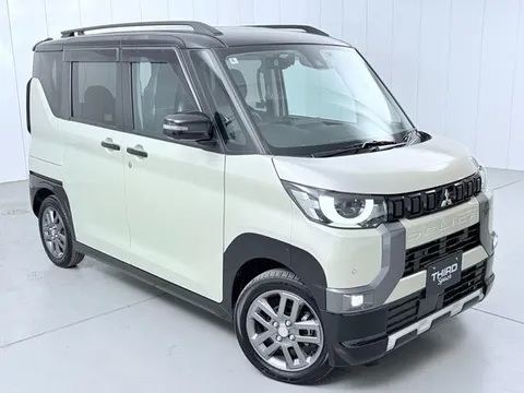 Mitsubishi Delica Mini
