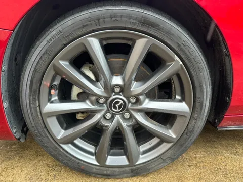 Mazda MAZDA3 Fastback