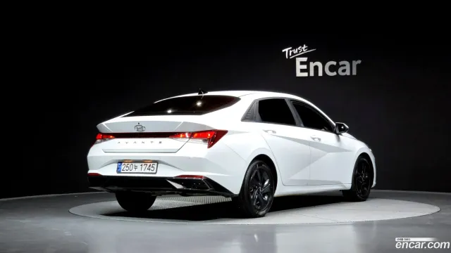 Hyundai Elantra (Avante)