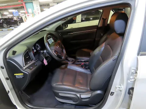 Hyundai Elantra (Avante)