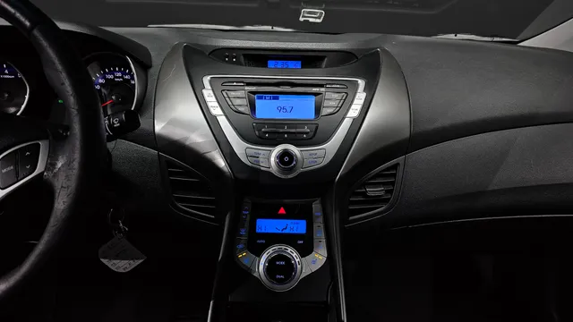 Hyundai Elantra (Avante)