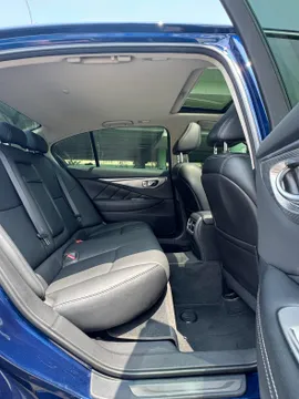 Infiniti Q50L