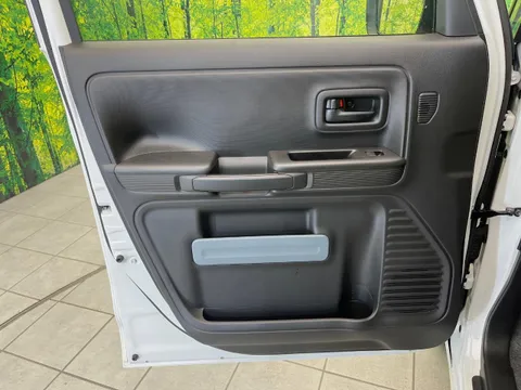 Suzuki Spacia Base