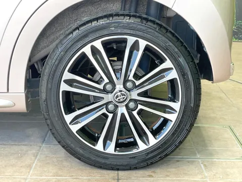 Toyota Pixis Joy