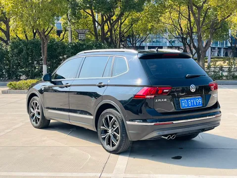 Volkswagen Tiguan L