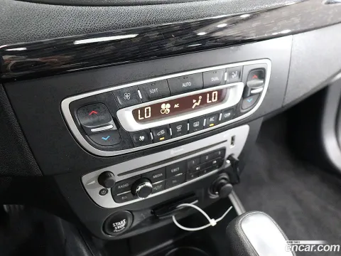 Renault SM3