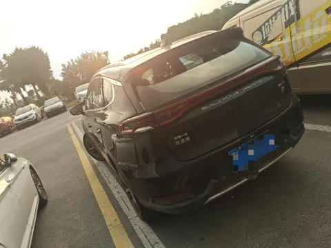 BYD Tang