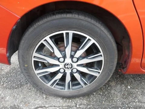 Toyota Pixis Mega