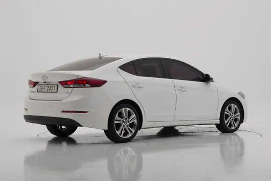 Hyundai Elantra (Avante)
