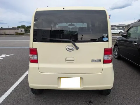 Daihatsu Move Conte