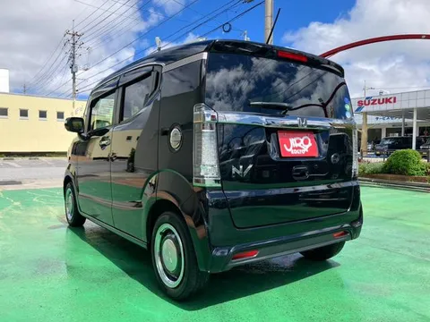Honda N-BOX Slash