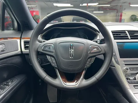 Lincoln MKZ