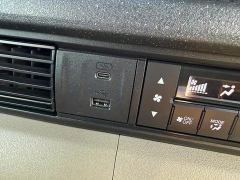 Honda N-BOX Joy