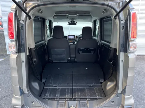 Suzuki Spacia Gear