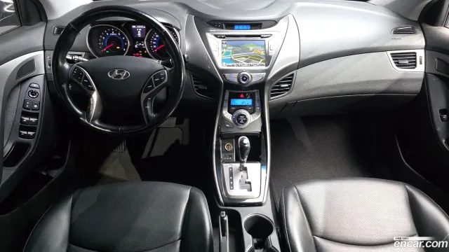 Hyundai Elantra (Avante)
