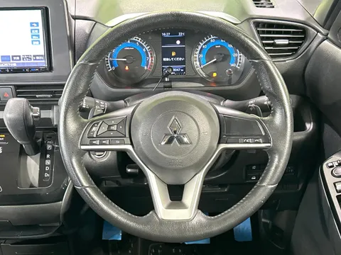 Mitsubishi eK X Space