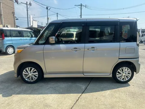 Suzuki Spacia Custom Z