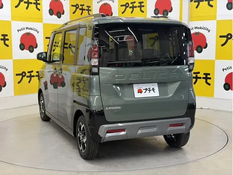 Mitsubishi Delica Mini