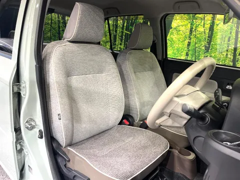 Daihatsu Mira Tocot