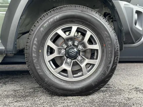Suzuki Jimny Sierra