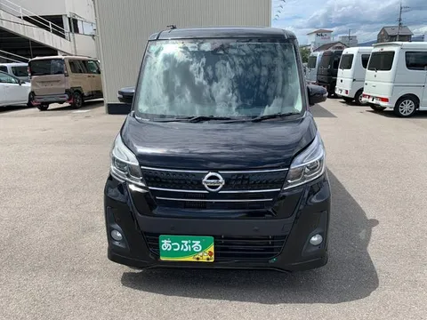 Nissan Dayz Roox