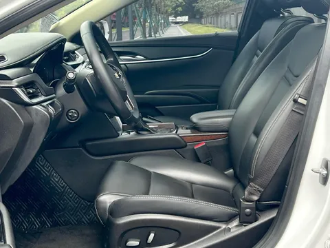 Cadillac XTS