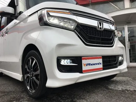 Honda N-BOX Custom