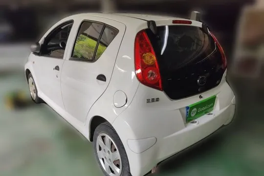 BYD F0