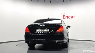 Genesis G90 (EQ900)