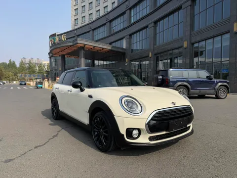 MINI Clubman