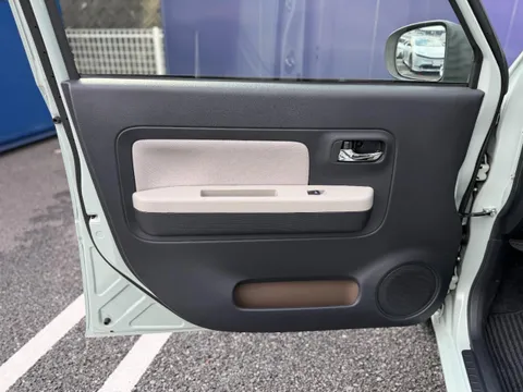 Daihatsu Mira Tocot