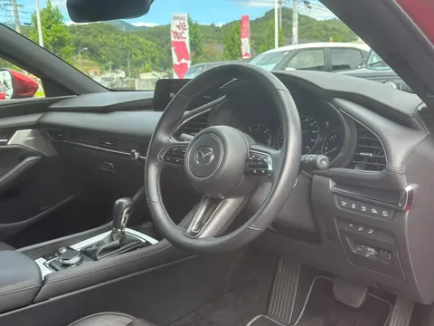 Mazda MAZDA3 Fastback