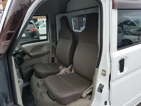 Mitsubishi Minicab Van