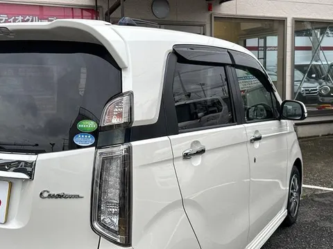 Honda N-WGN Custom
