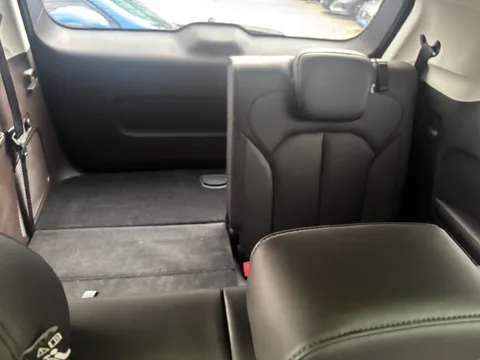 Roewe RX8