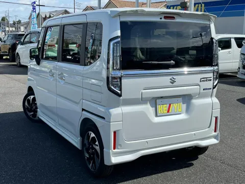 Suzuki Spacia Custom