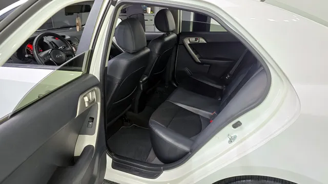 Kia Cerato (Forte)