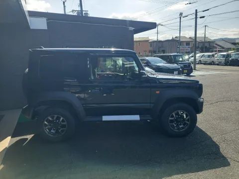 Suzuki Jimny Sierra