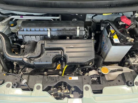 Daihatsu Mira Tocot
