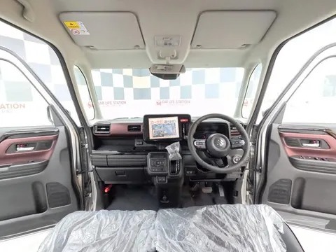 Suzuki Spacia Custom